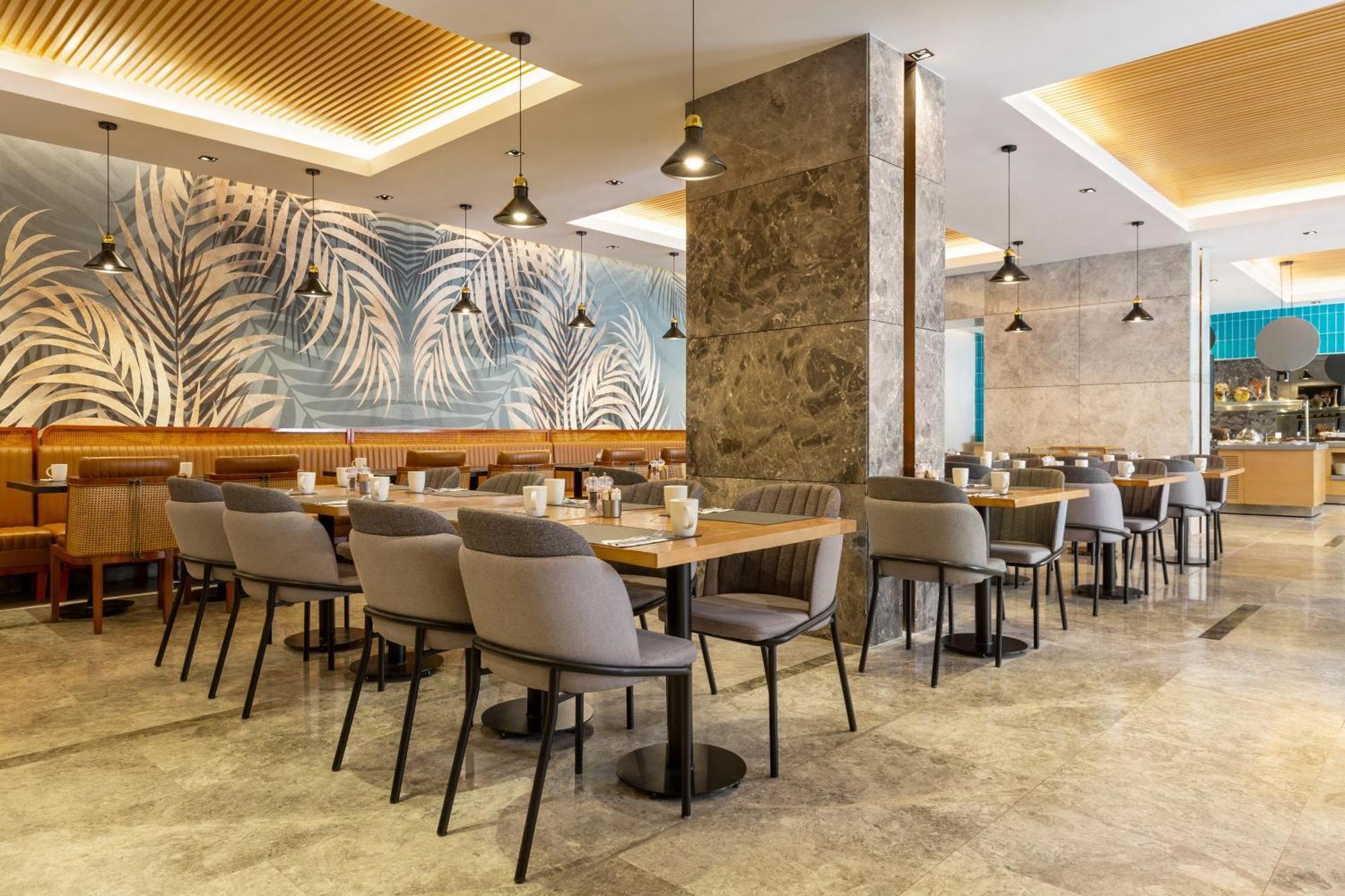 Ramada Plaza Sultanahmet Hotel Istanbul Exterior photo The interior of the restaurant